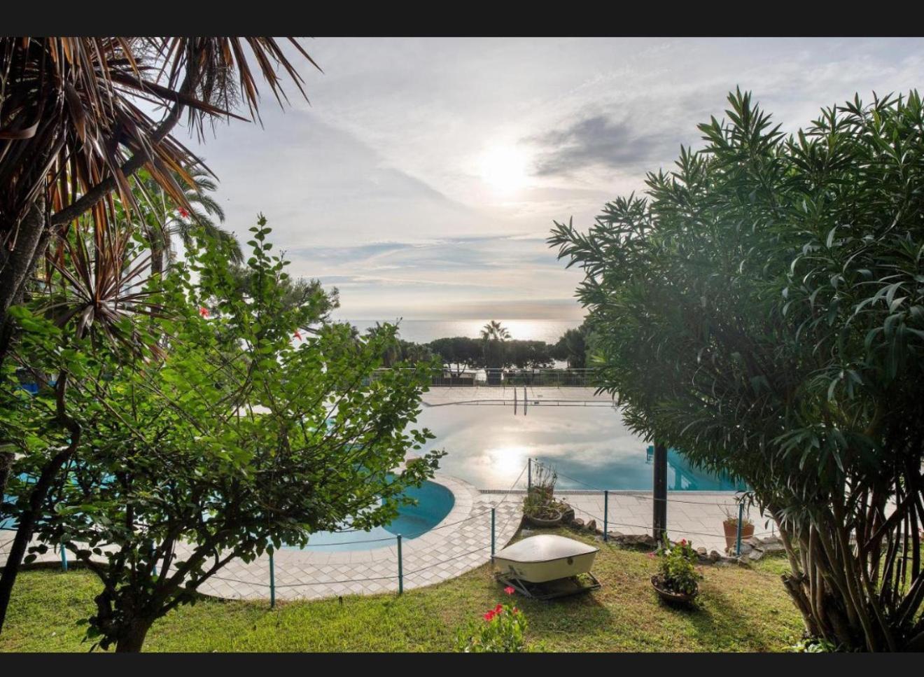 Mamariviera Home Holidays Sanremo - Casa Vista Mare Con Piscina Kültér fotó